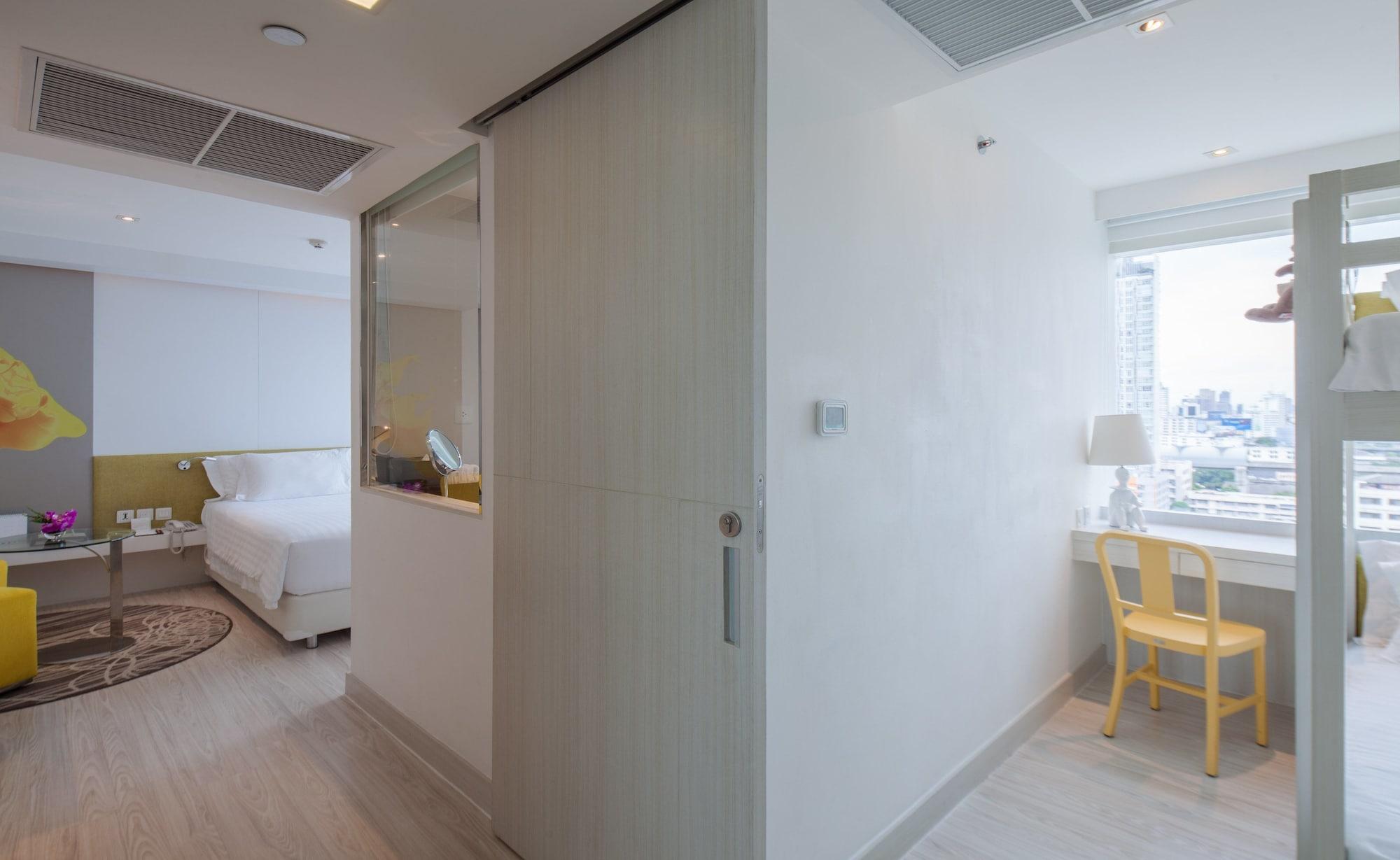 Centara Watergate Pavilion Hotel Банкок Екстериор снимка