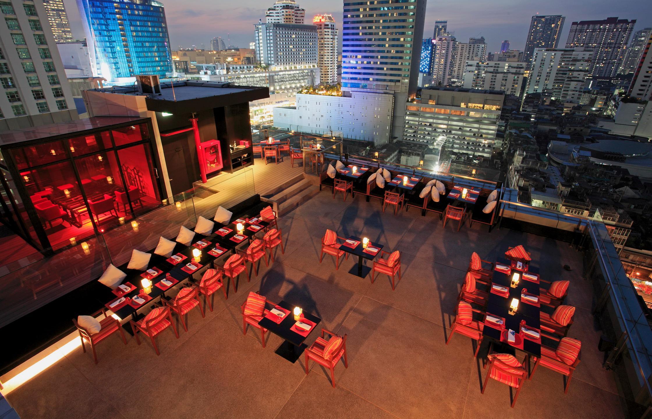 Centara Watergate Pavilion Hotel Банкок Екстериор снимка