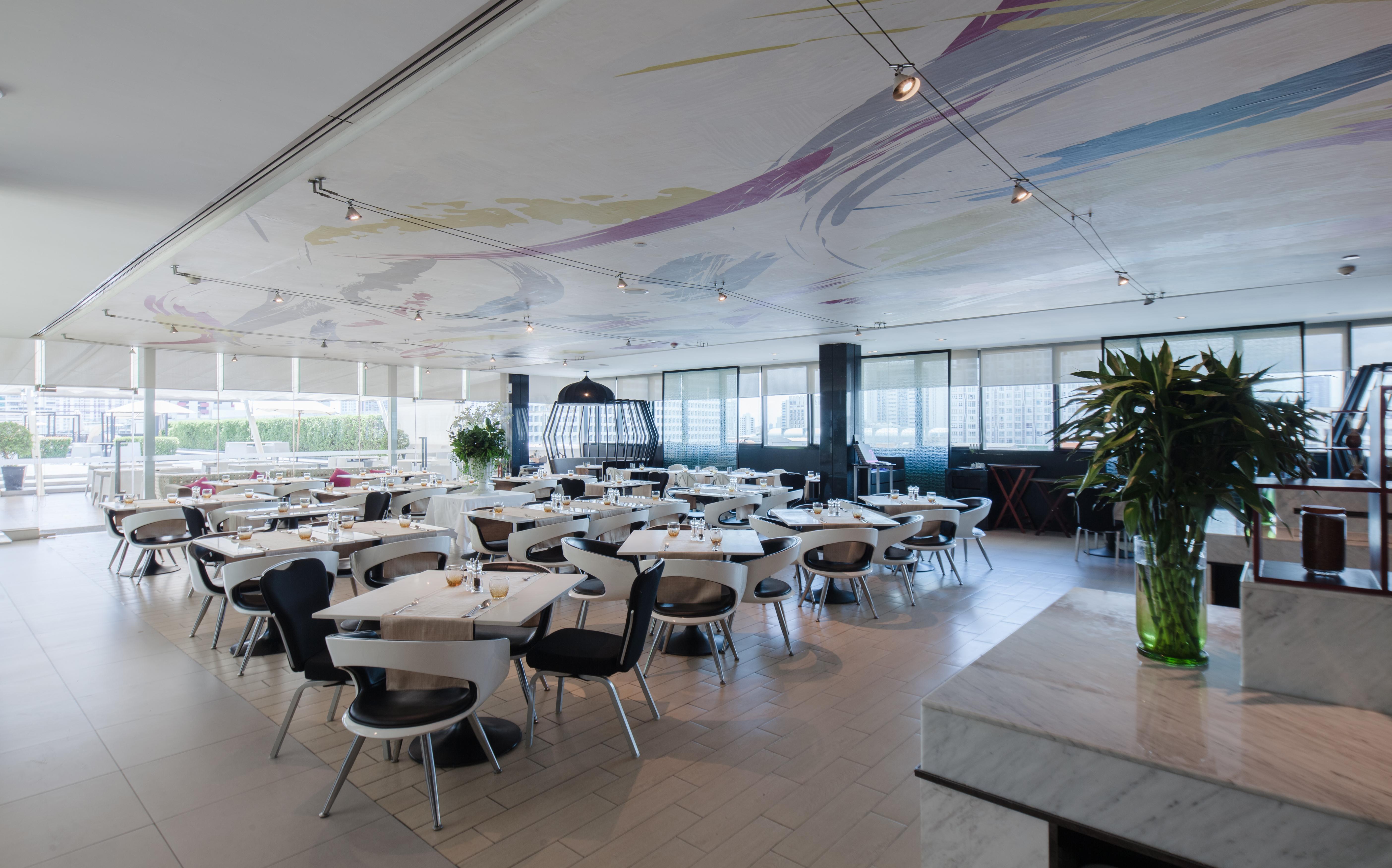 Centara Watergate Pavilion Hotel Банкок Екстериор снимка